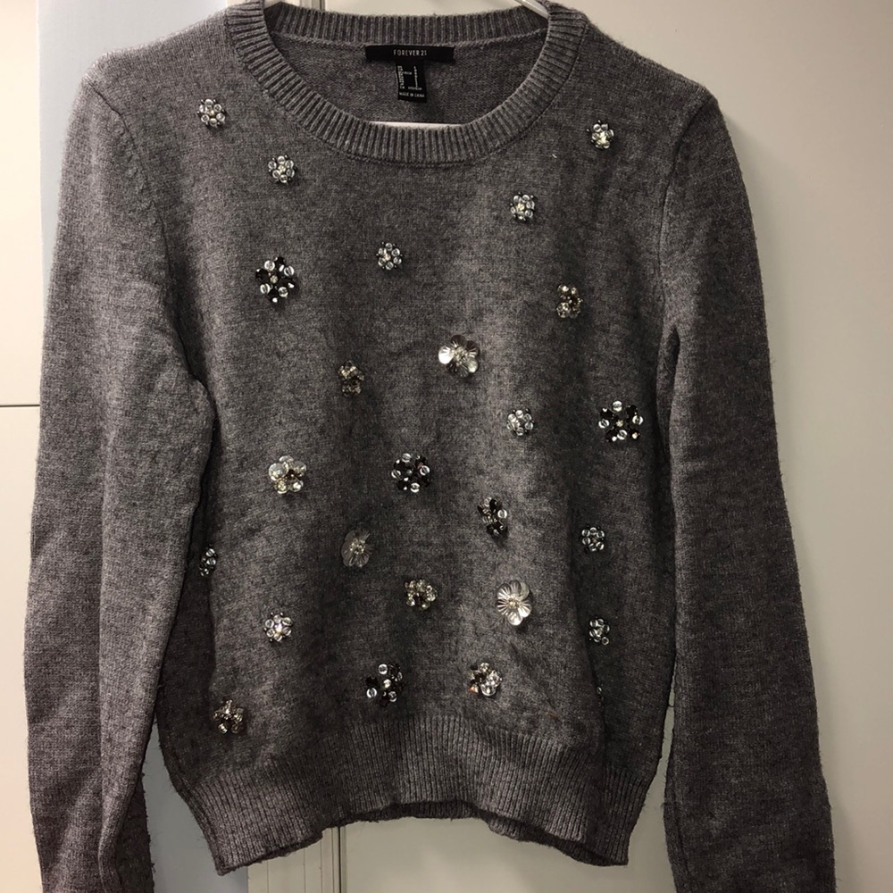 Fancy flower sweater